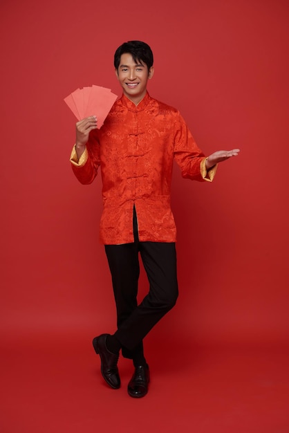 香港六合彩二全中中奖喜悦
